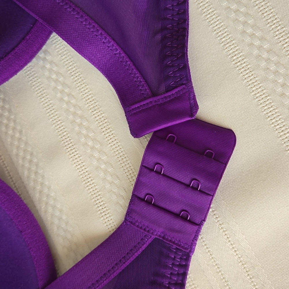 Marks & Spencer embroidered mesh underwired plunge Bra 38D - Picture 8 of 9